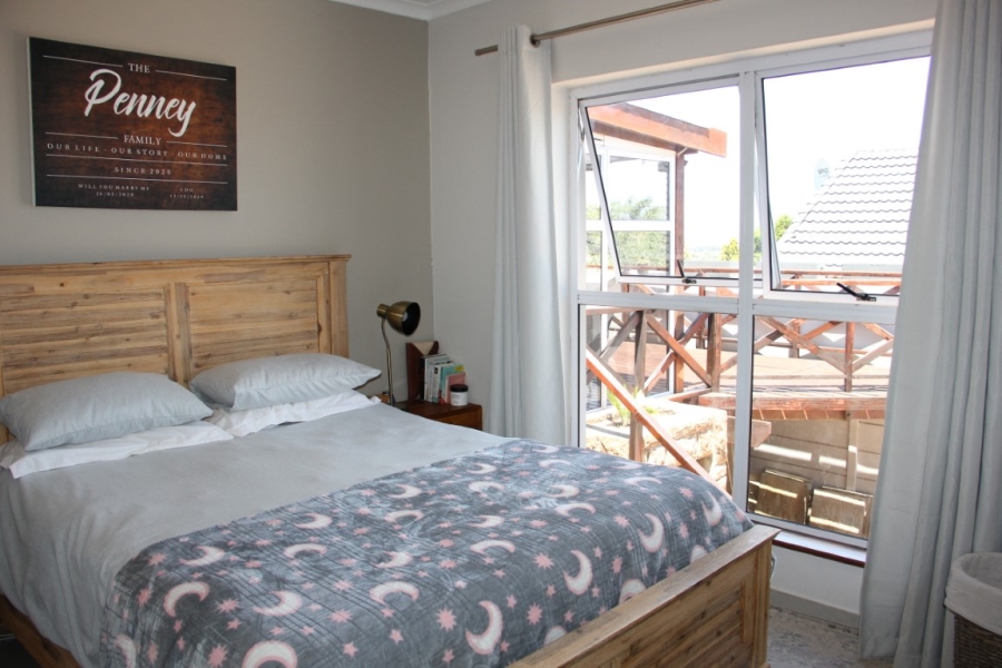 To Let 3 Bedroom Property for Rent in Heldervue Western Cape